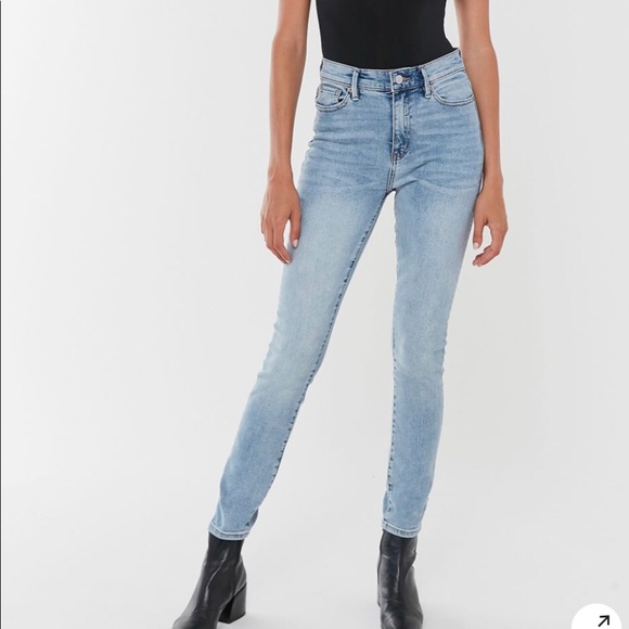 BDG twig high-rise light wash jeans - Picture 3 of 5